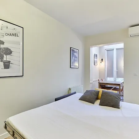 Rent A Room - Residence Meslay Paris Exterior photo