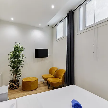 Rent A Room - Residence Meslay Paris Exterior photo